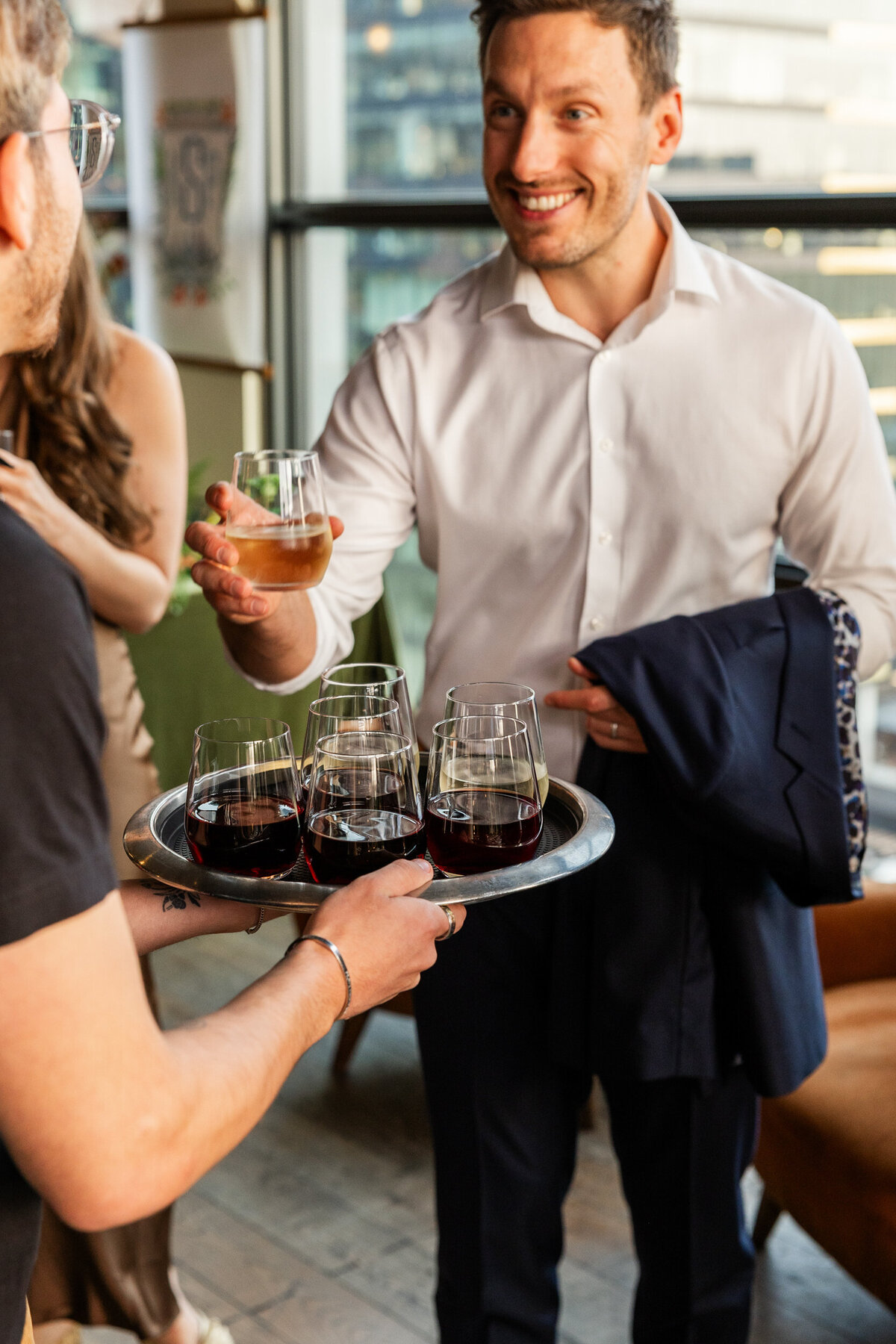 intimate-chicago-elopement-wedding-hoxton-hotel-photos-44