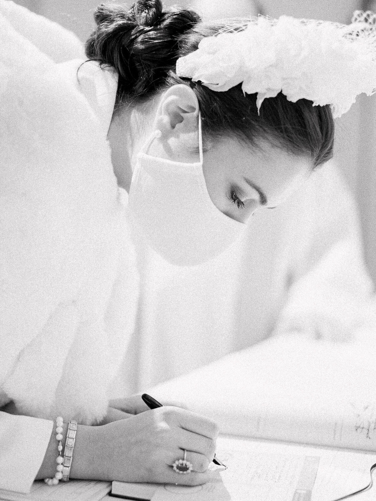 950A9356-Olivia-Poncelet-Destination-Wedding-Photographer-Photographe-Mariage-Belgique-Bruxelles-Belgium-Brussels-Eglise-Saint-Jacques-Sur-Coudenberg-Baptism-Fine-Art-Blog