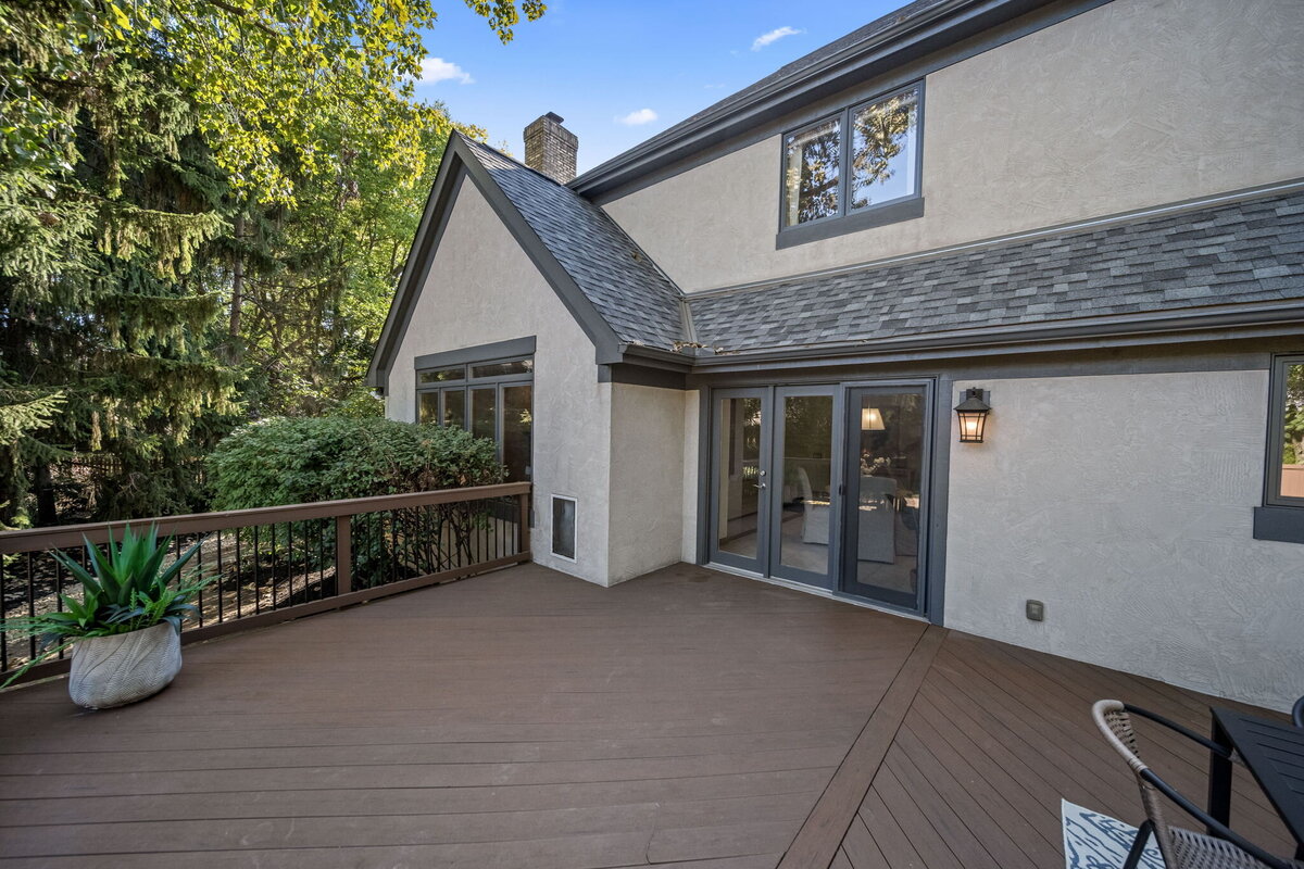 91-web-or-mls-A7407578
