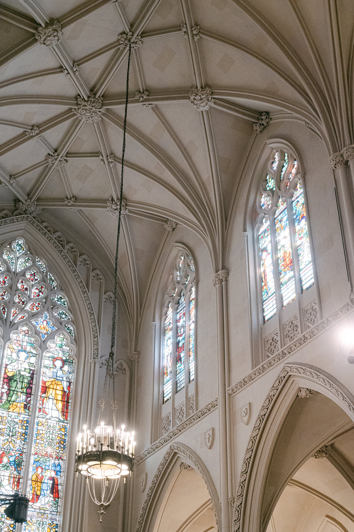 Wedding ceremony at Manhattan’s Grace Church