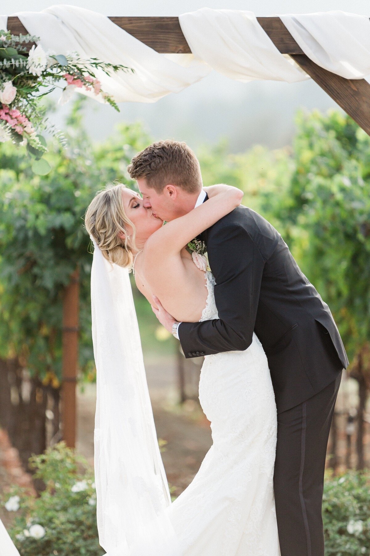43-VictoriaJordan-TrePostiWedding-JenPhilips