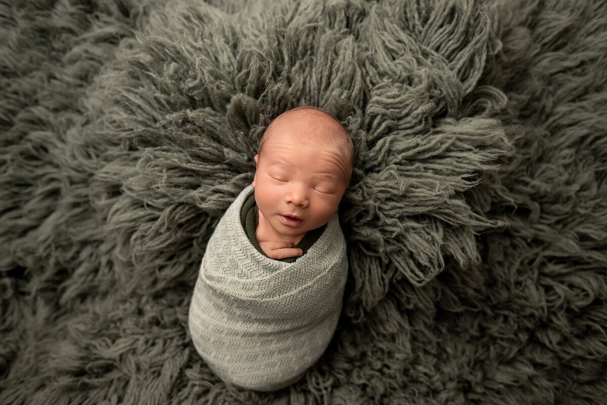 07_24_2024_JamieHuntNewborn-studio-21_WEB