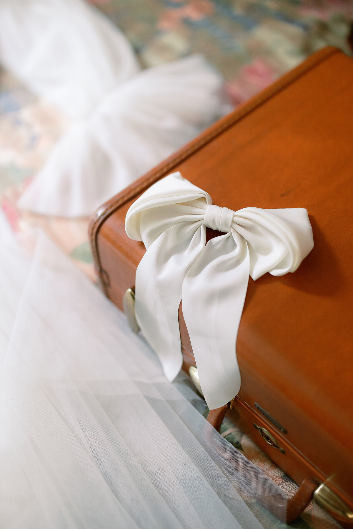 Colorful Tented Wedding At Family Home In South Carolina0004