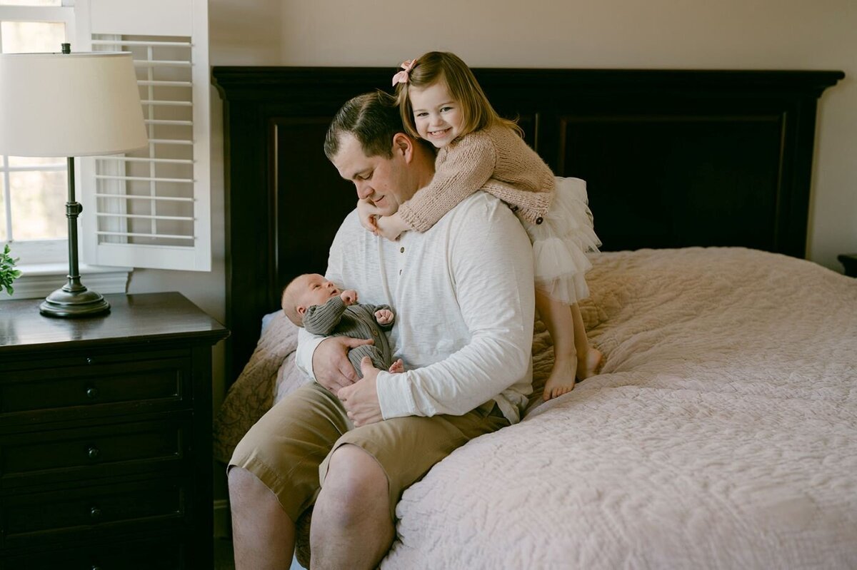 bella-luce-by-michelle-andrea-new-england-photographer-newborn-casey-family-30