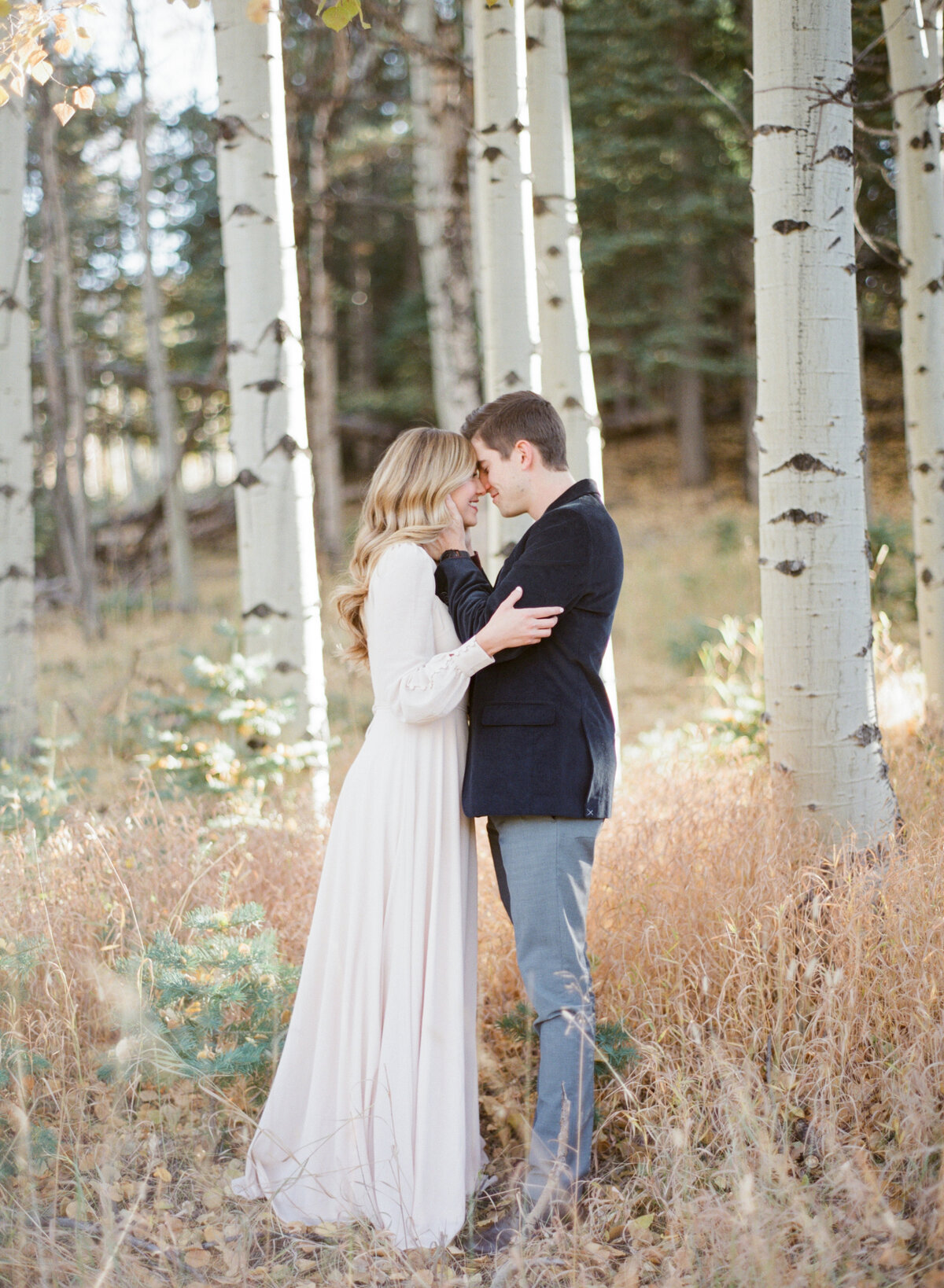 Melissa Brielle Photography Colorado Fine Art Wedding Engagement Photographer Photograph Melissa Minkner Light Airy Luxury High End5