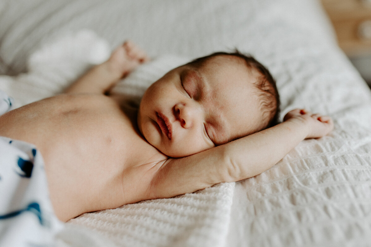 Blissfullybriphotography-newborn-home-session-pittsburgh-mans-001