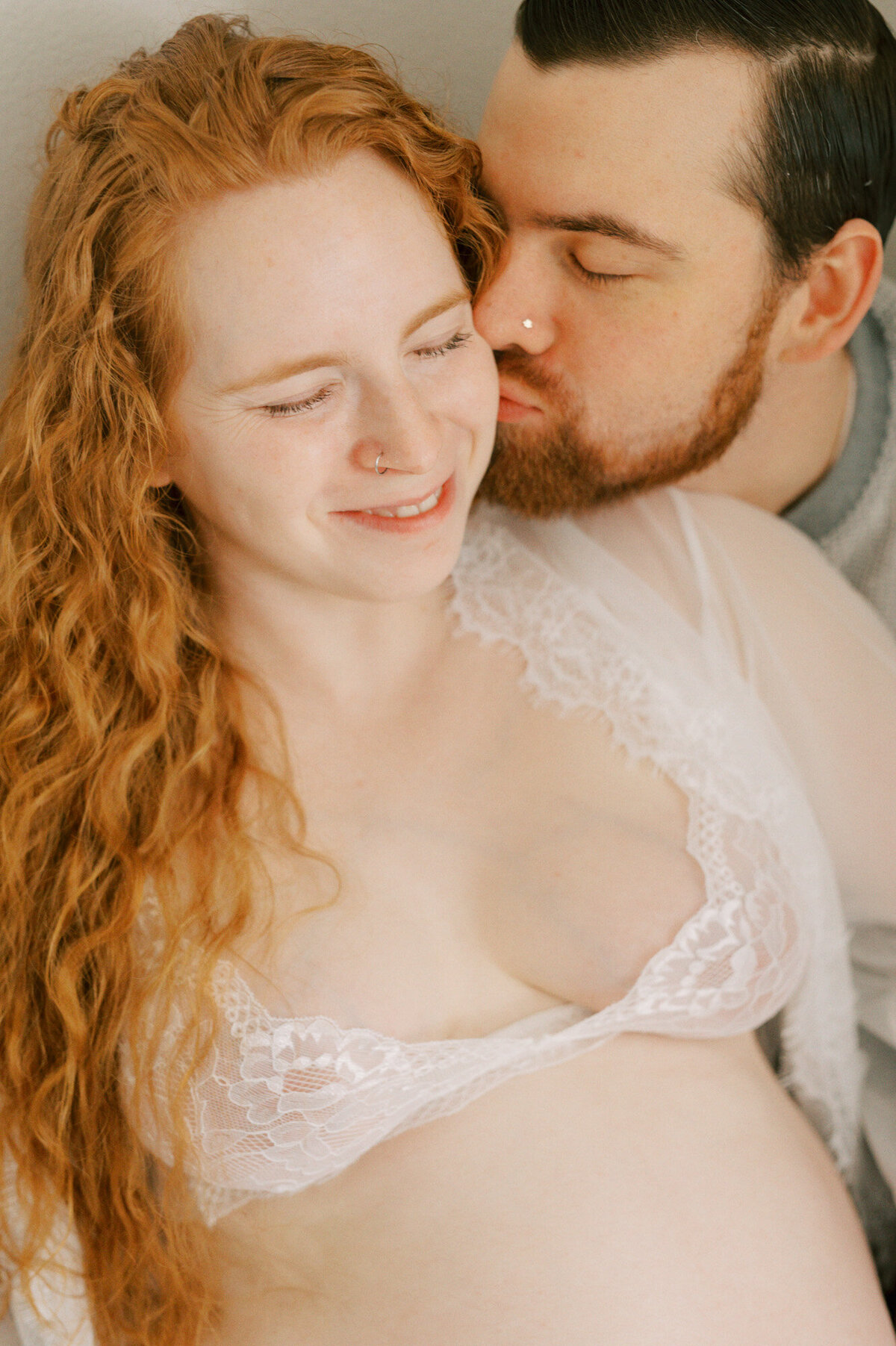 intimate-maternity-boudoir-session-25