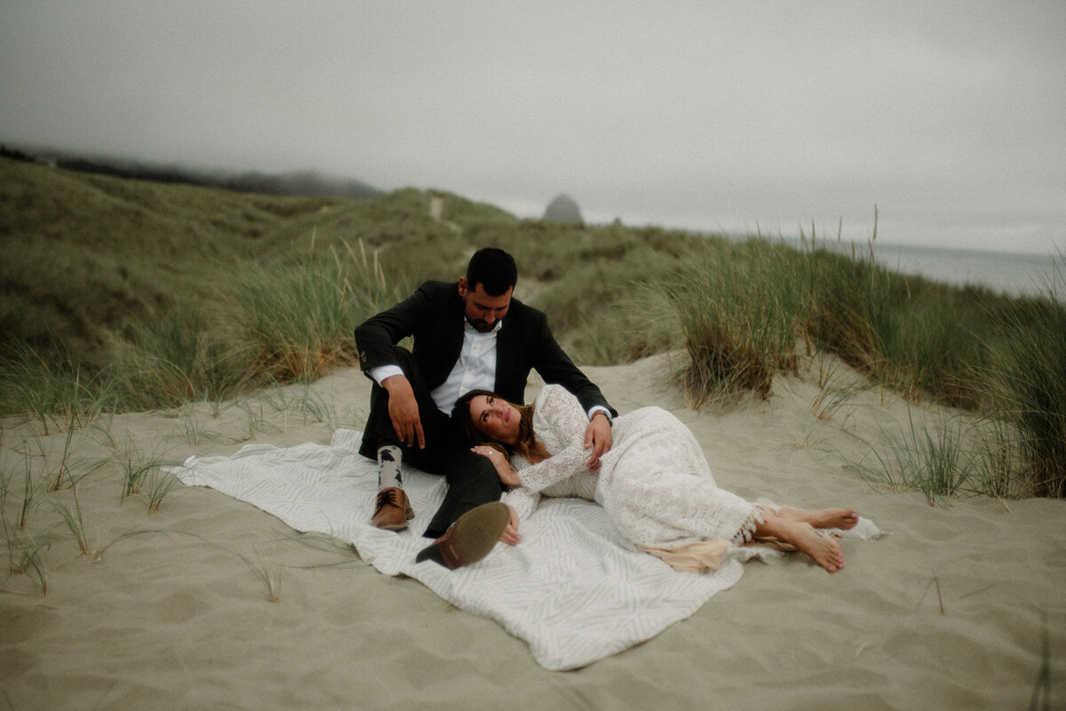 682 Cannon Beach Elopement Photographer_Wedding at Cannon Beach_Hug Point Elopement_Erica & Nate-2152_websize