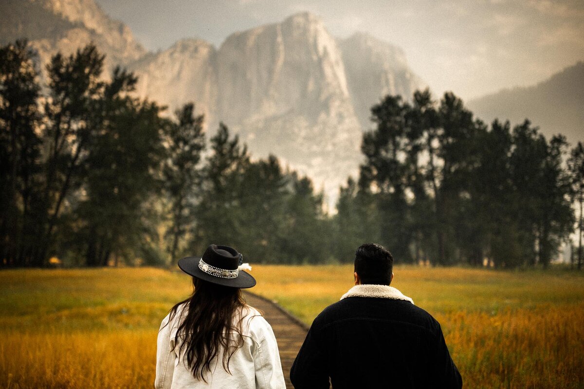 Yosemite-Valley-Sunrise-Engagement-6