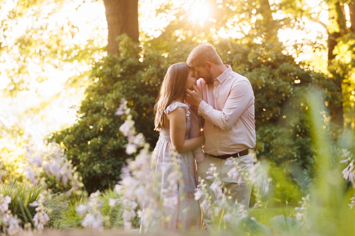 23-kellogg-manor-house-grand-rapids-engagement