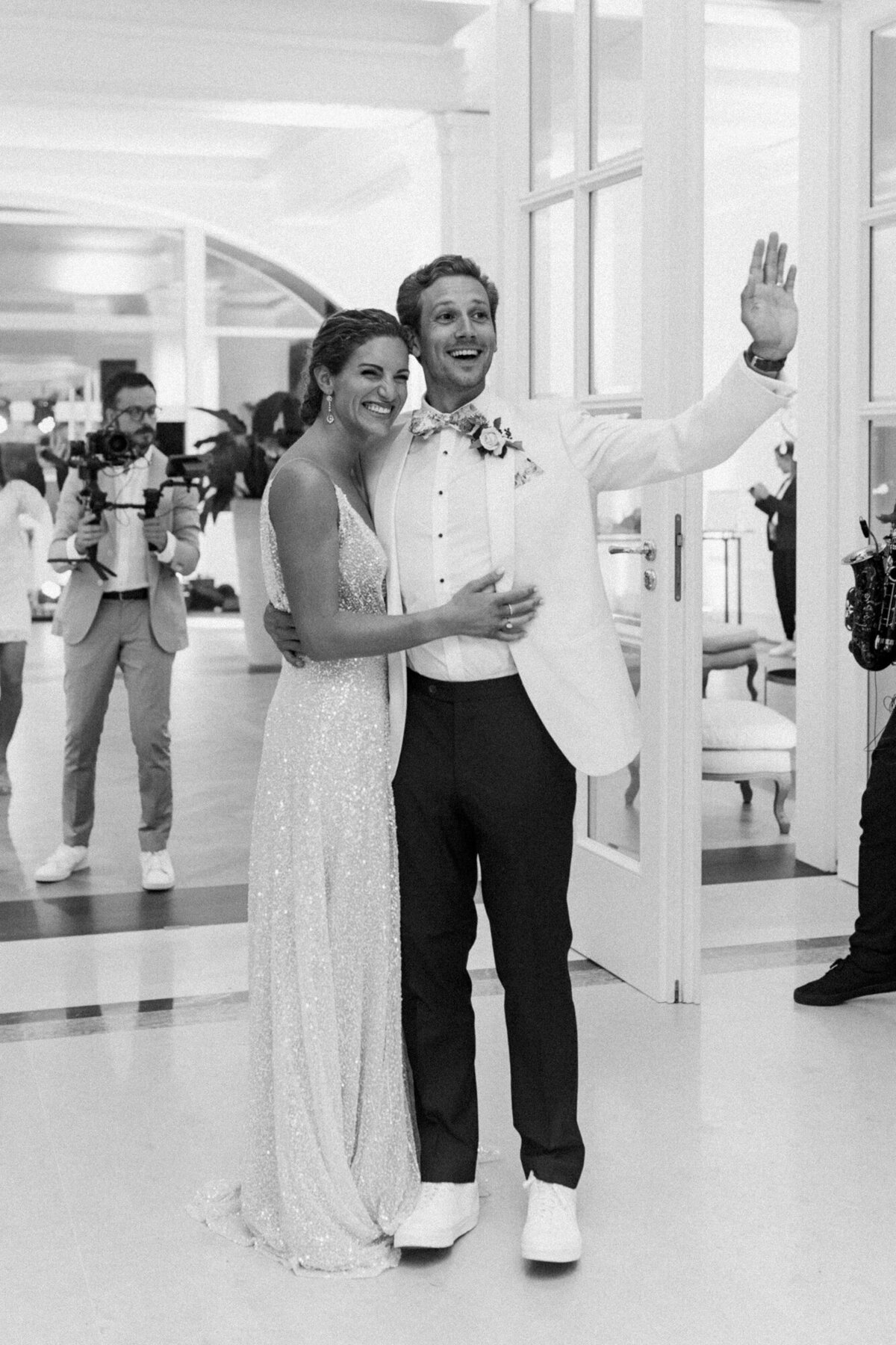 Maïlys Fortune Photography Husband Wife Wedding Weddings Photography France Switzerland Italy Timeless Dreamy Imagery Bilingual French English Destination Weddings Destination Wedding Provence French Riviera Paris Lake Como Tuscany145