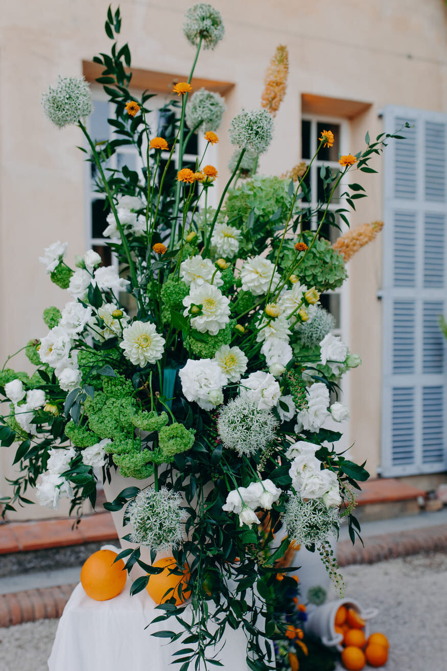 composition-florale-raffinee-et-coloree