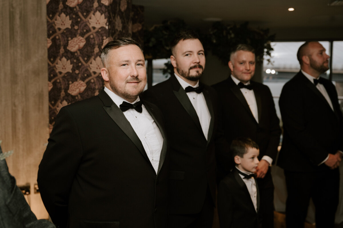 Nicola-Campbell-Timeless-Wedding-Photographer-Scotland-Doubletree-by-Hilton-North-Queensferry-Mr&MrsDavidson-33