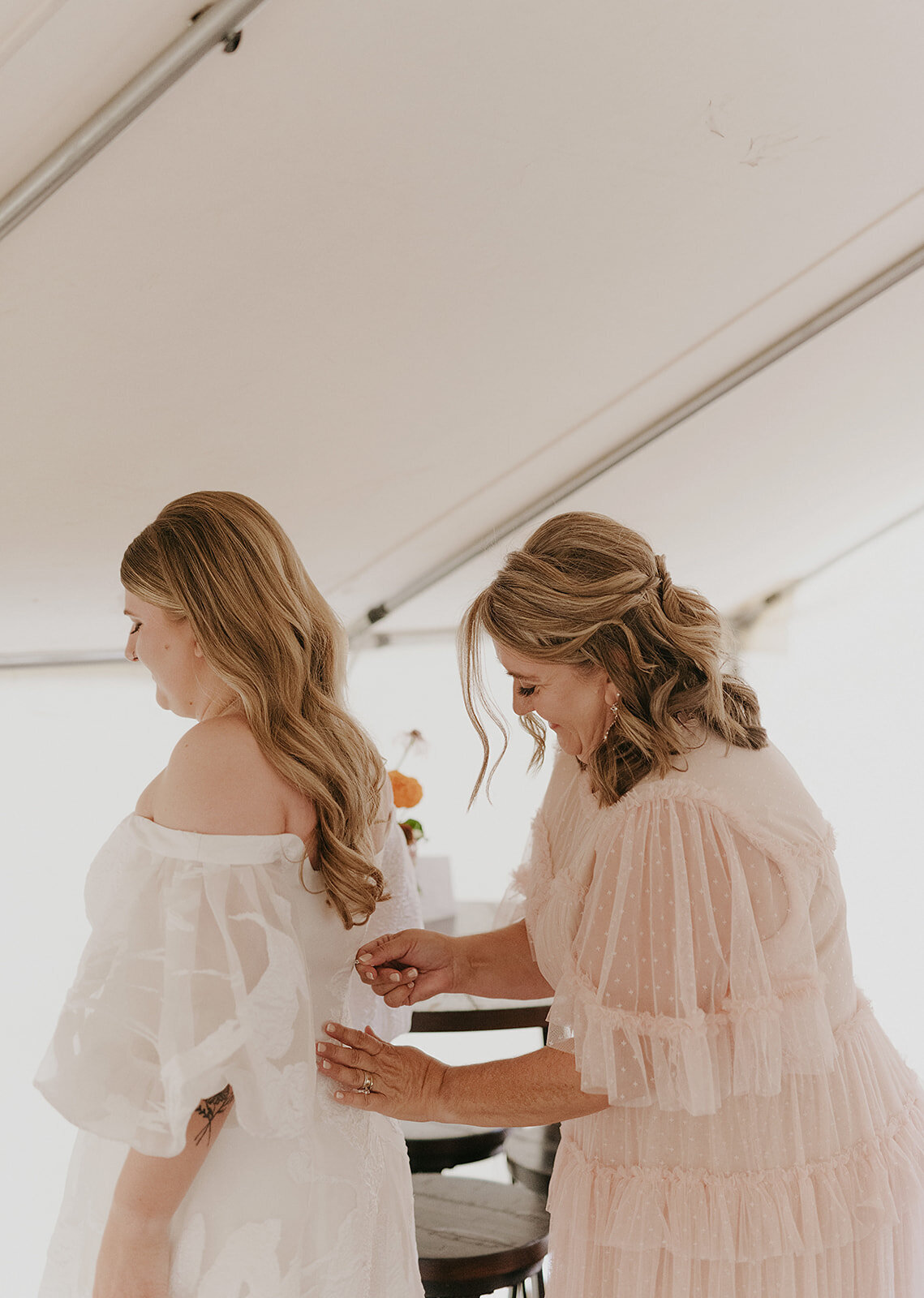 Hannah and Braeden - Getting Ready-151_websize