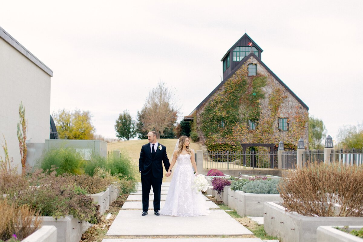 Lindsey-and-Justin-Wedding-Emily-Nicole-Photo-227