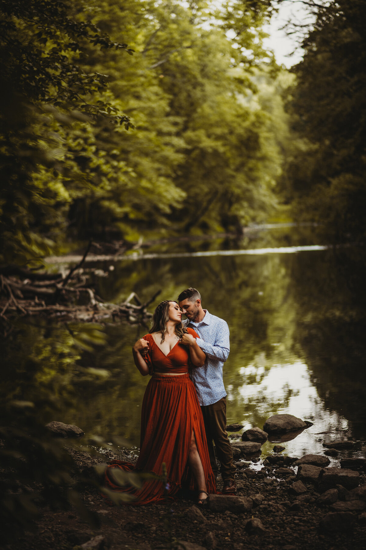 romantic engagement picture