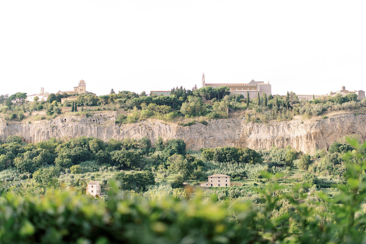 Maïlys Fortune Photography Husband Wife Wedding Weddings Photography France Switzerland Italy Timeless Dreamy Imagery Bilingual French English Destination Weddings Destination Wedding Provence French Riviera Paris Lake Como Tuscany4