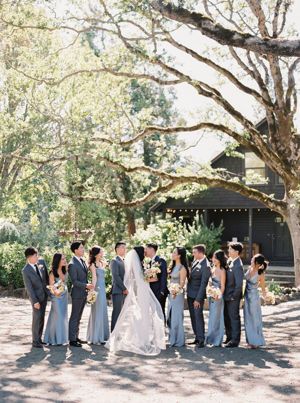griffin-house-wedding-in-hood-river-oregon-by-the-tenneys-photographers-18