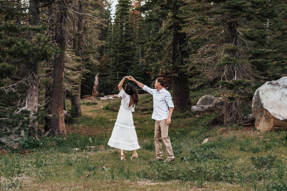 Heather-Aleen-photography-Reno-2022-Donner-Lake-Engagements-39