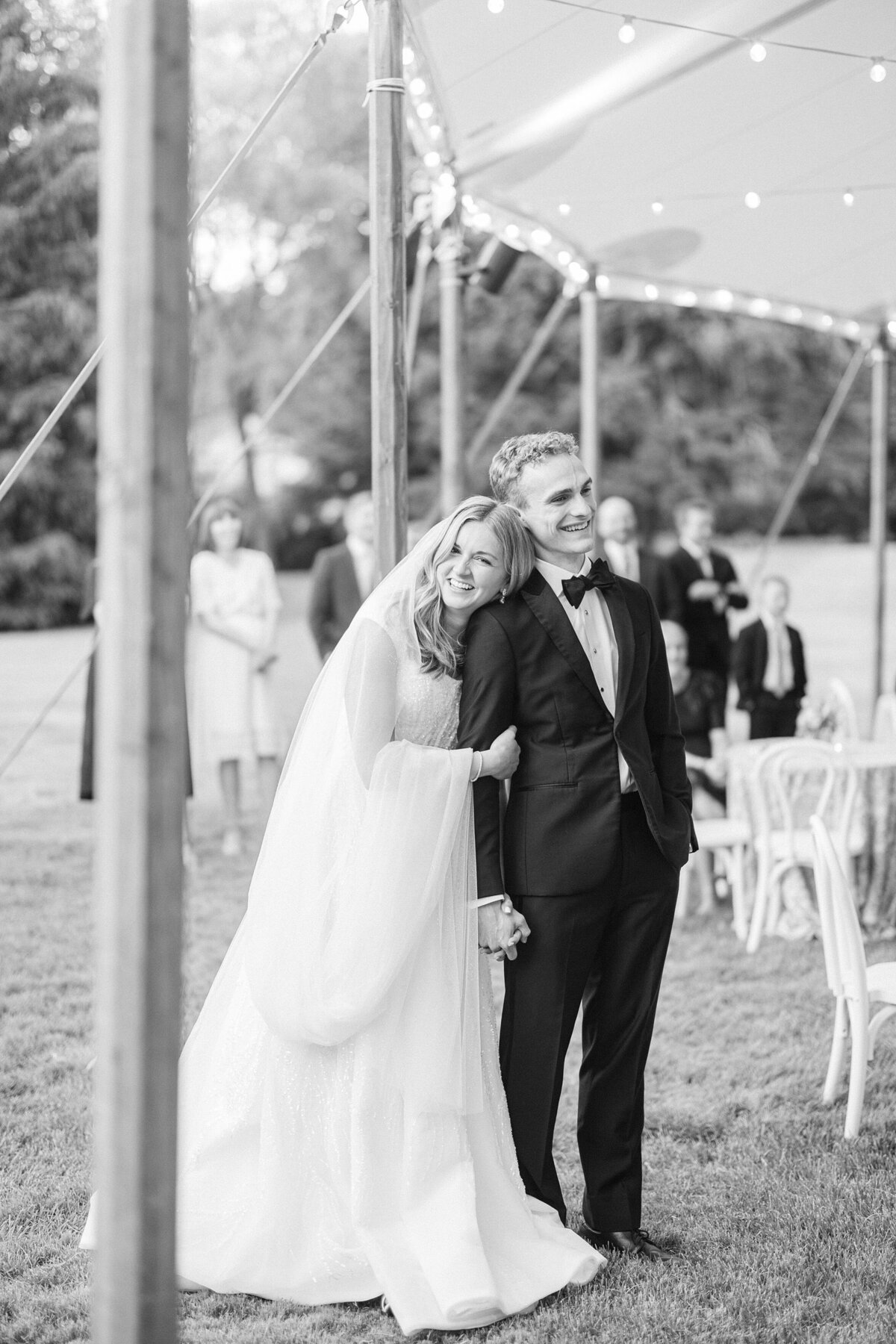 connecticut-backyard-tented-wedding-photo_0037