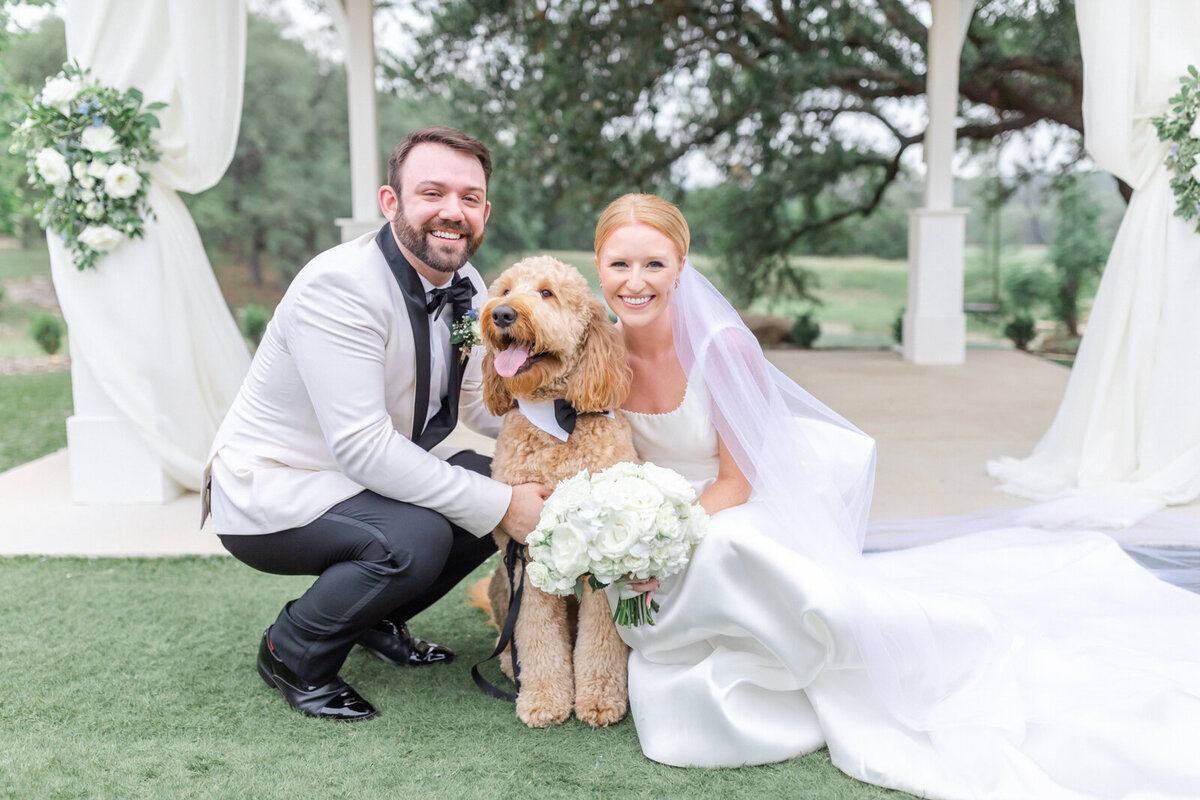Jessica-Chole-Photography-san-antonio-wedding-photographer-austin-luxury-wedding-photographer-romantic-timeless-classic-photography-kendall-point-wedding-20