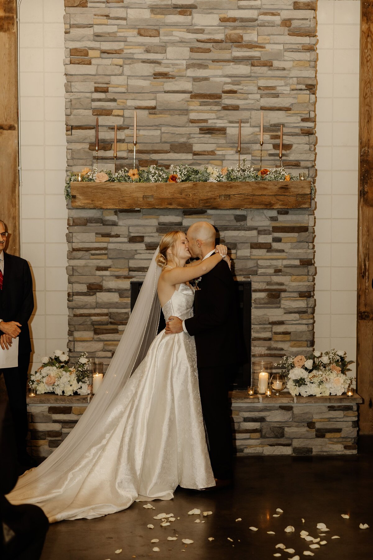 rainy-wedding-conrad-mansion-25