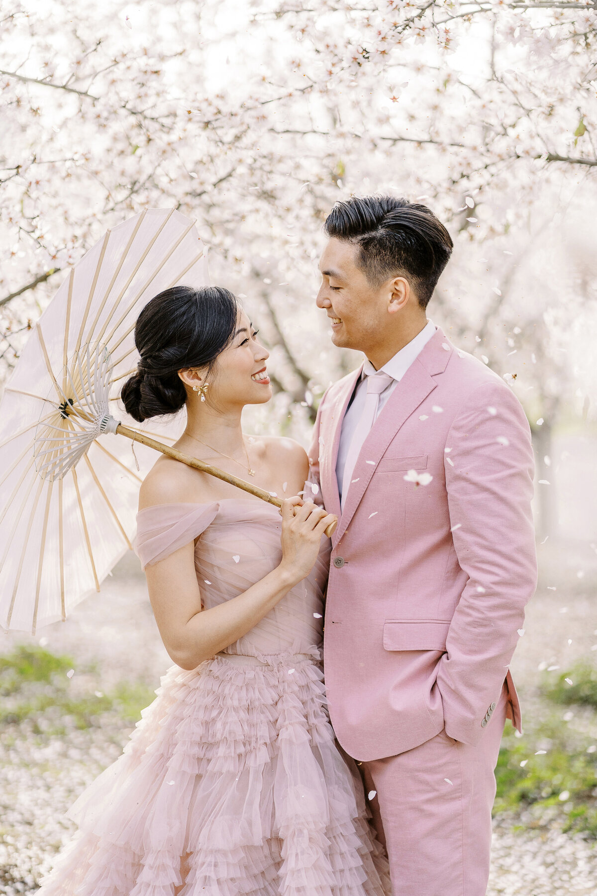abele-farms-almond-blossom-engagement-13
