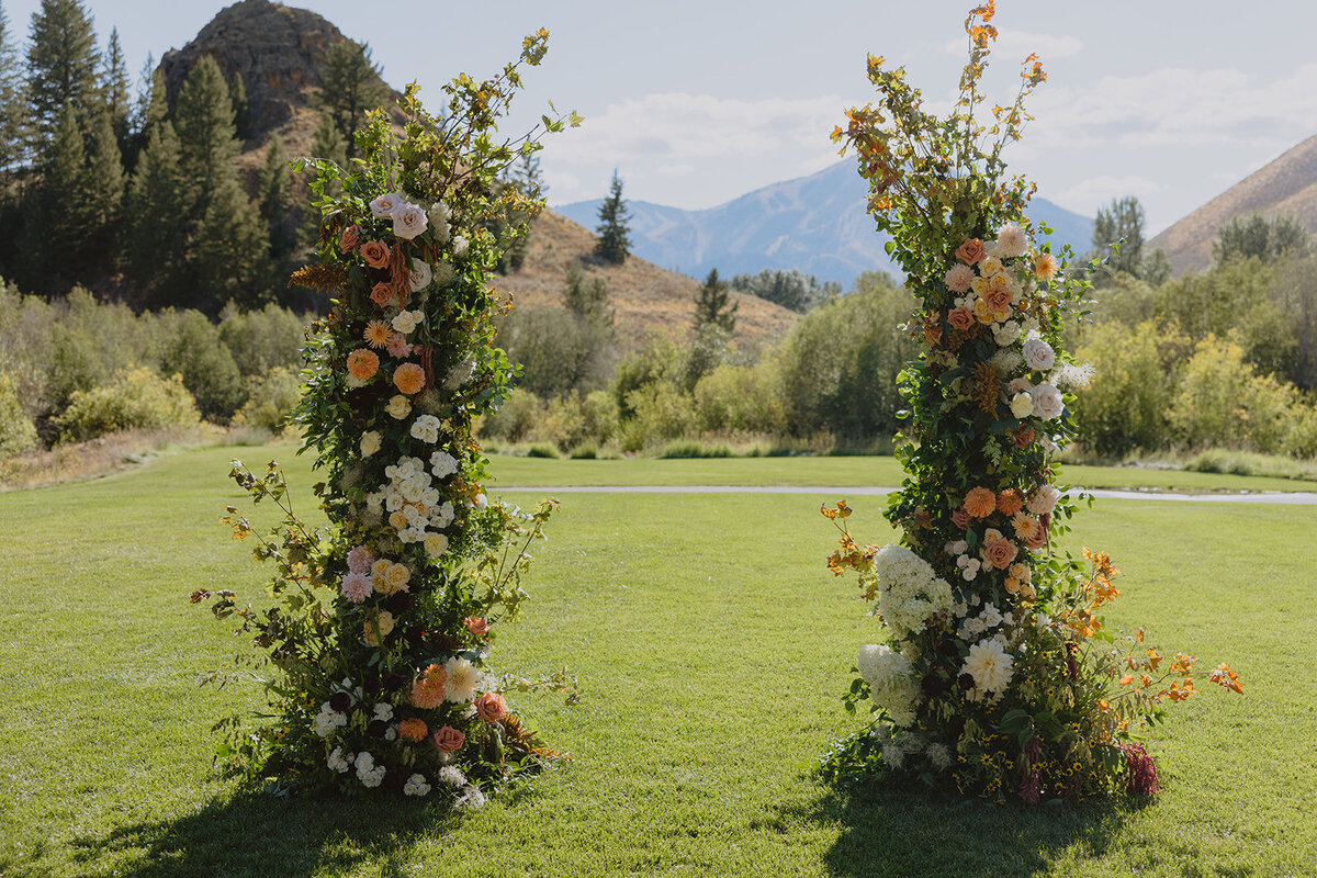 trail-creek-cabin-end-of-summer-wedding-kelly-jackson-details-34
