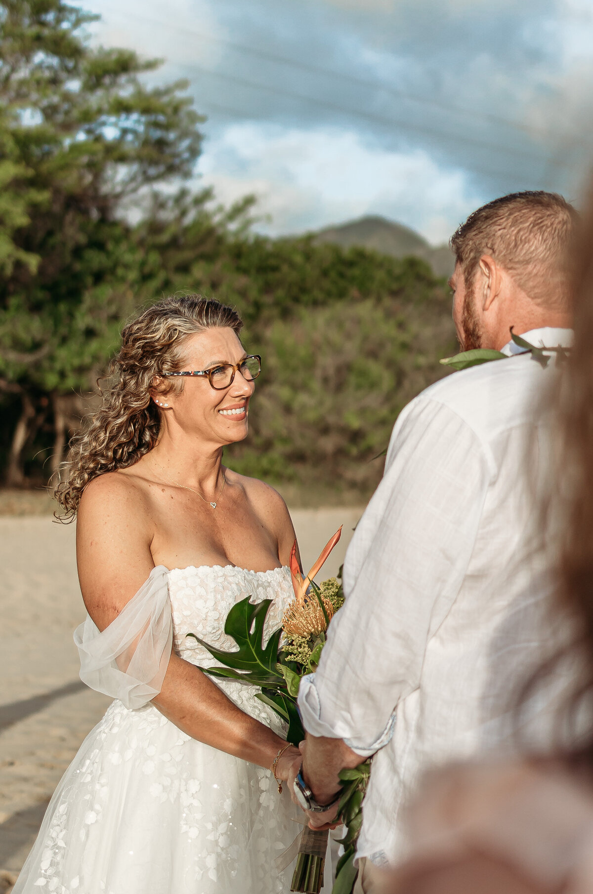 Hawaii-beach-elopement-9