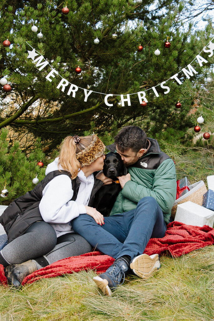 Christmas Mini photoshoot - Goyt Valley, High Peak - Nostalgia photography (3)