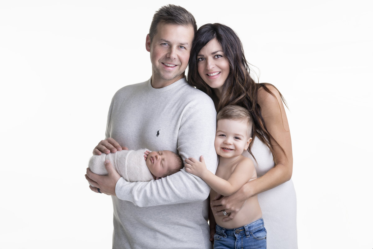 newborn family portraits