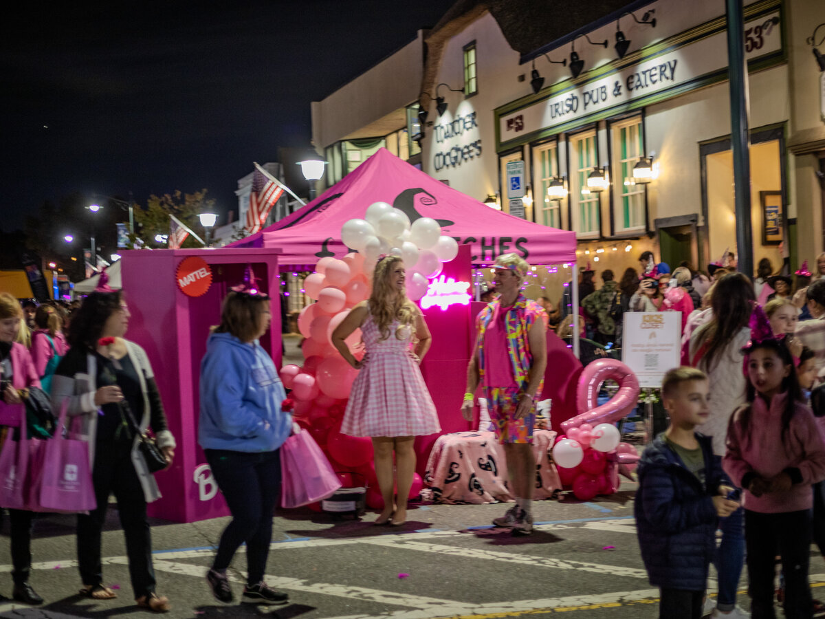 PINKWITCHESNIGHTOUT-SISTERS-DENVILLE-314
