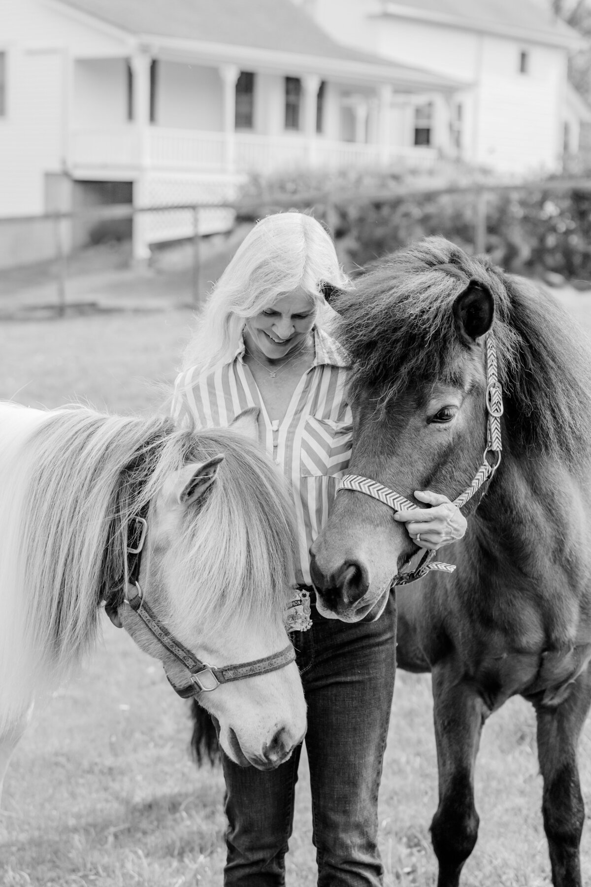 brittany-graf-photography-suzy-graf-jasmine-plane-ct-farm-life-35