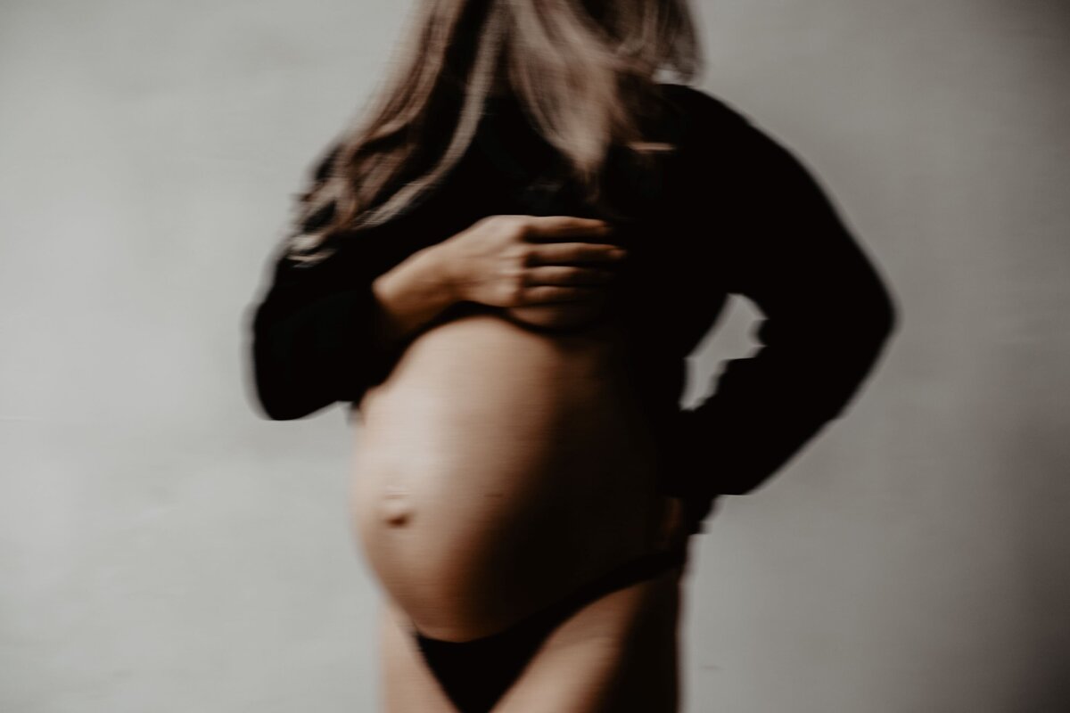 Fotosessie van zwangere vrouw in Doetinchem, de Achterhoek