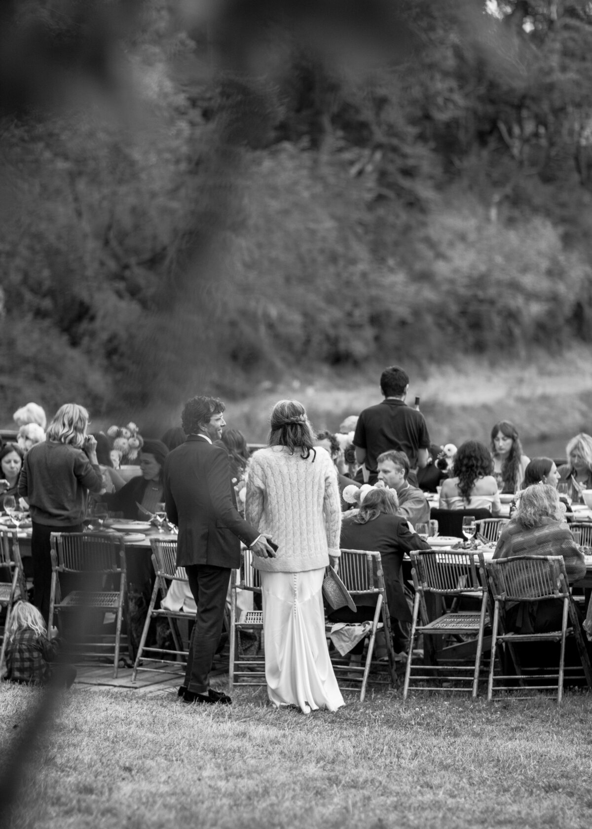 jennifer-moreno-documentary-photography-wedding-reception-Captain-Whidbey-washington