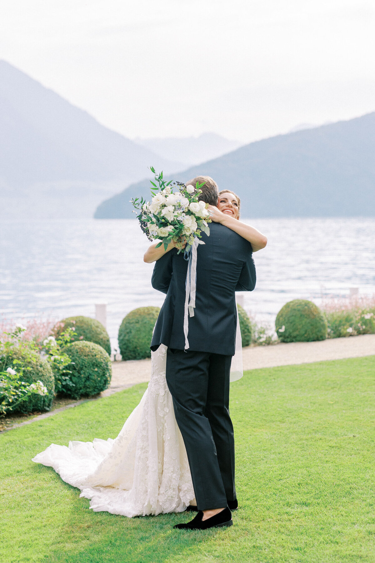 Maïlys Fortune Photography Husband Wife Wedding Weddings Photography France Switzerland Italy Timeless Dreamy Imagery Bilingual French English Destination Weddings Destination Wedding Provence French Riviera Paris Lake Como Tuscany58