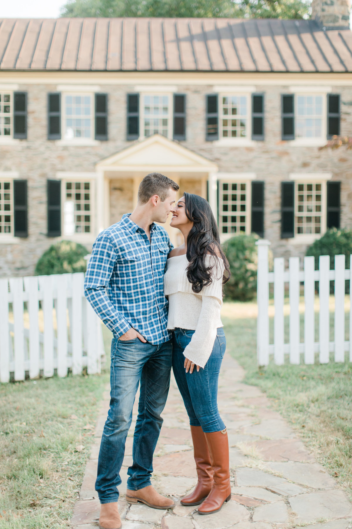 SkyMeadowsPark_Virginia_Engagement_Session_AngelikaJohnsPhotography-9870