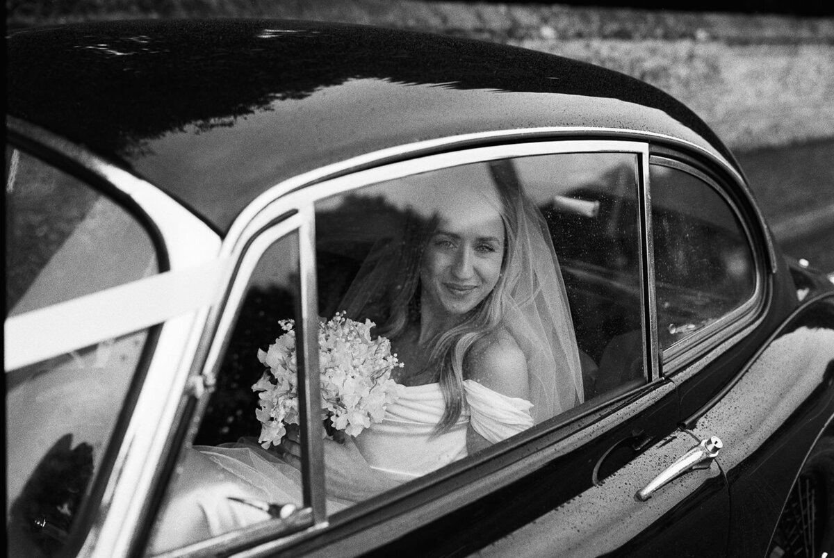 Summer-Estate-Wedding-In-English-Countryside53
