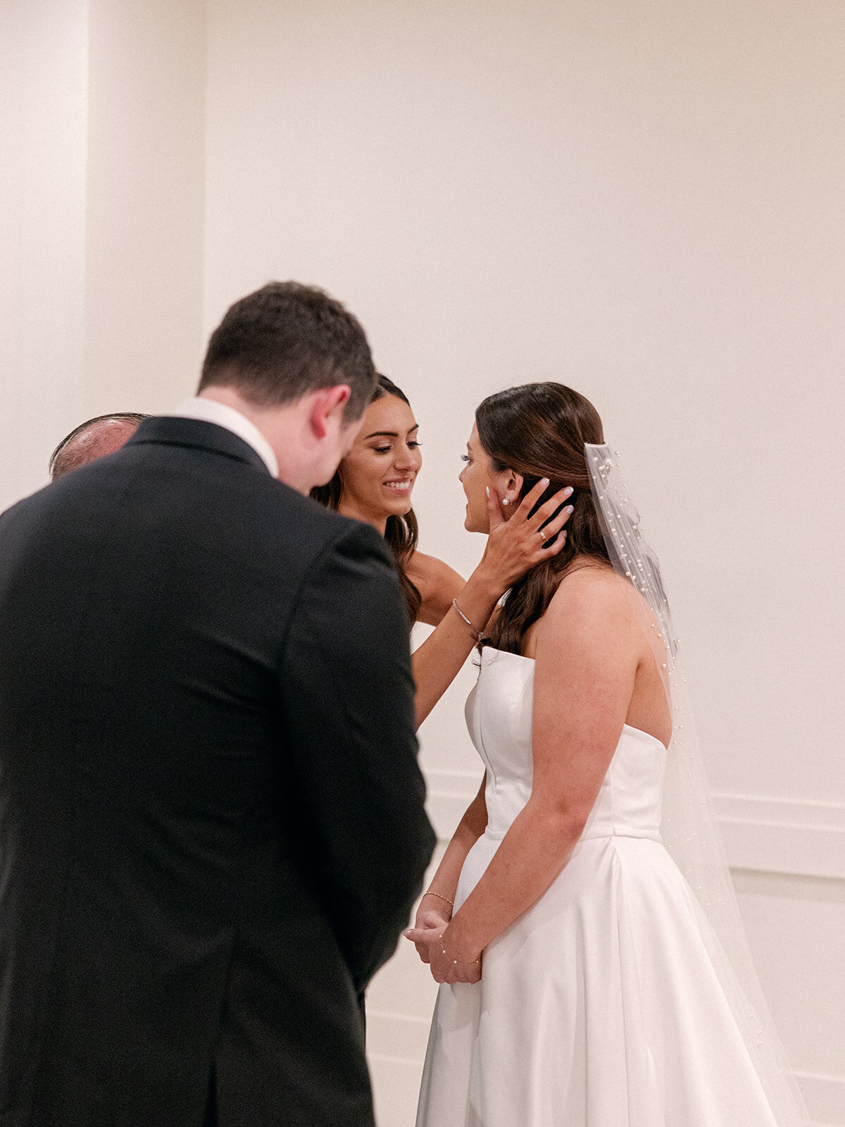 2024-04-20_Vittoria+NicholasBertlingWedding_MollyMurphyPhotography-40
