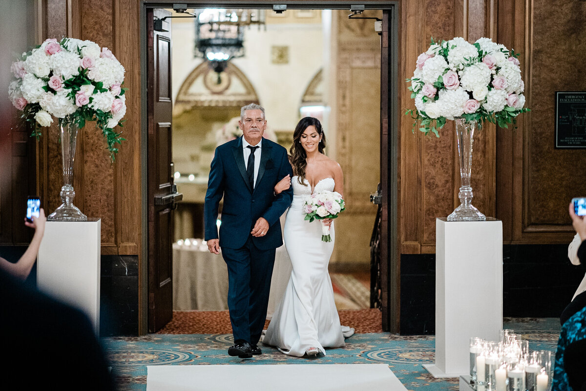 bride walking down aisle in chicago hotel luxury wedding