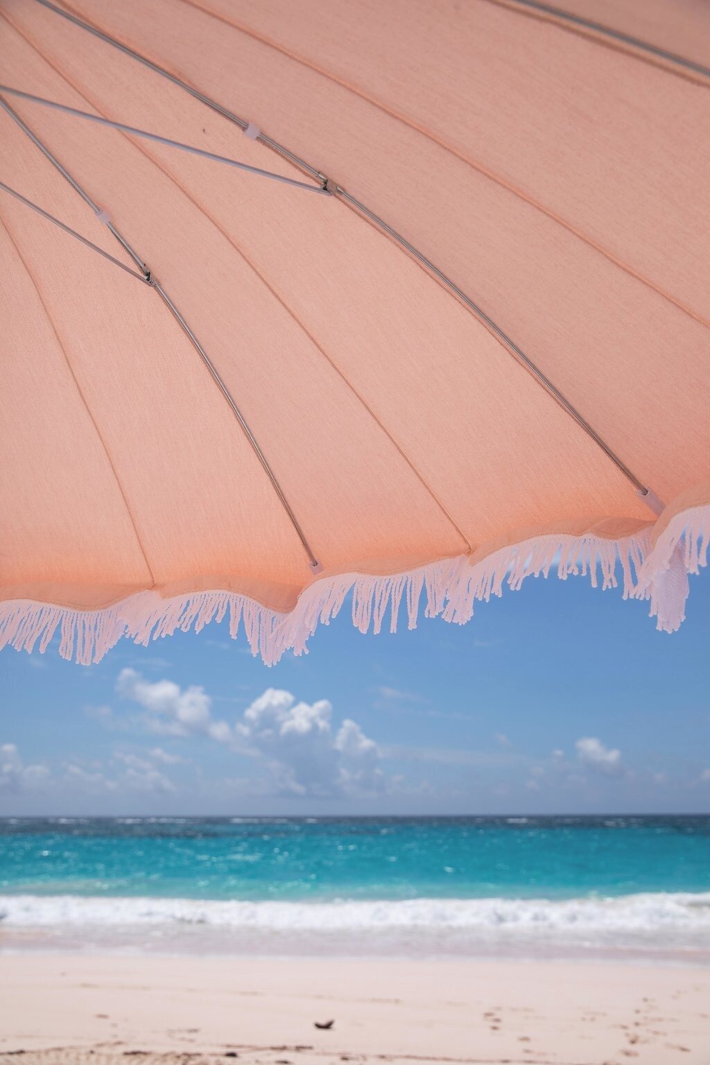 Revolve-Beach-Party-Bermuda-Island-Dasfete-73