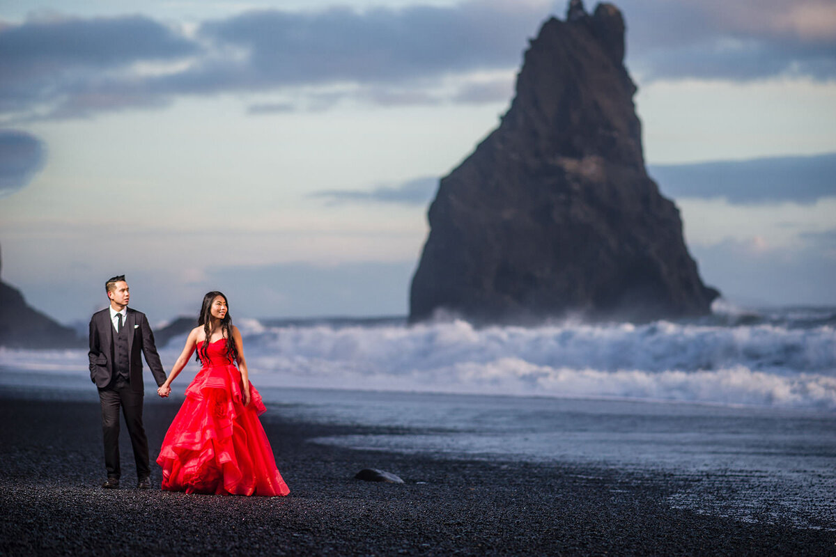 Iceland elopment or prewedding session