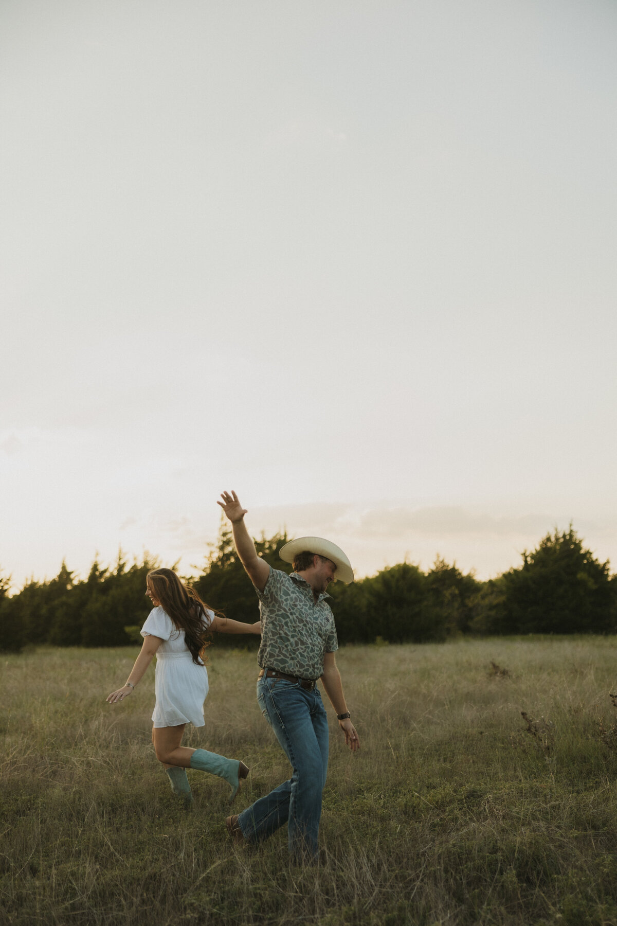 Abby Heron Photography Texas Based and Travel Wedding and Couples Photographer — Couples Gallery for Logan + Lauryn 11