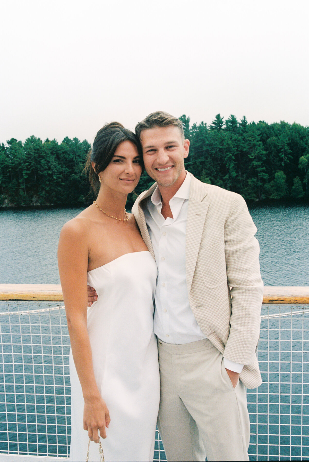 Muskoka_Wenonah_Steamboat_Wedding_Raphaelle_Granger (14)