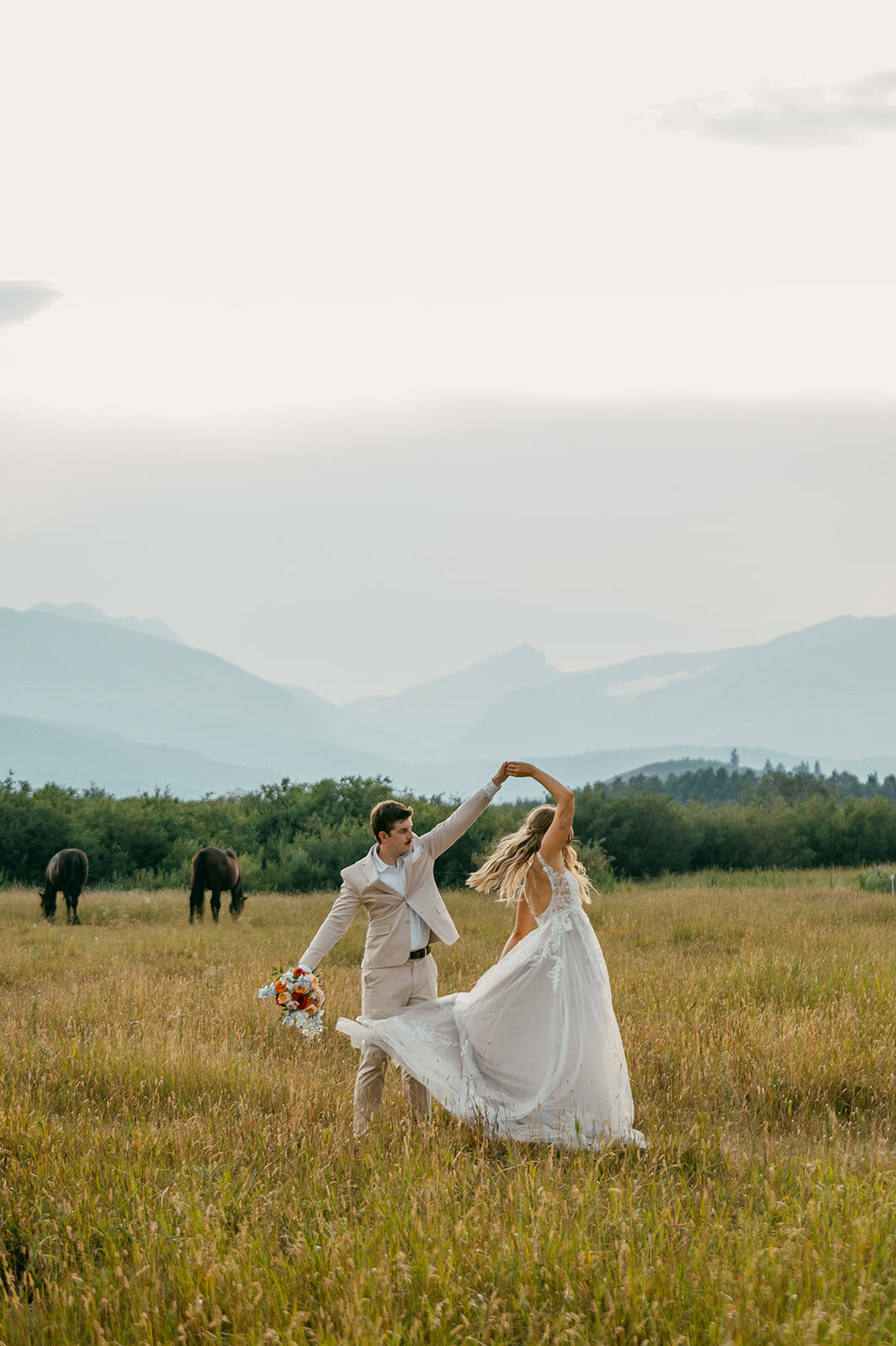 presley-gray-photo-Montana-ranch-elopement-1681