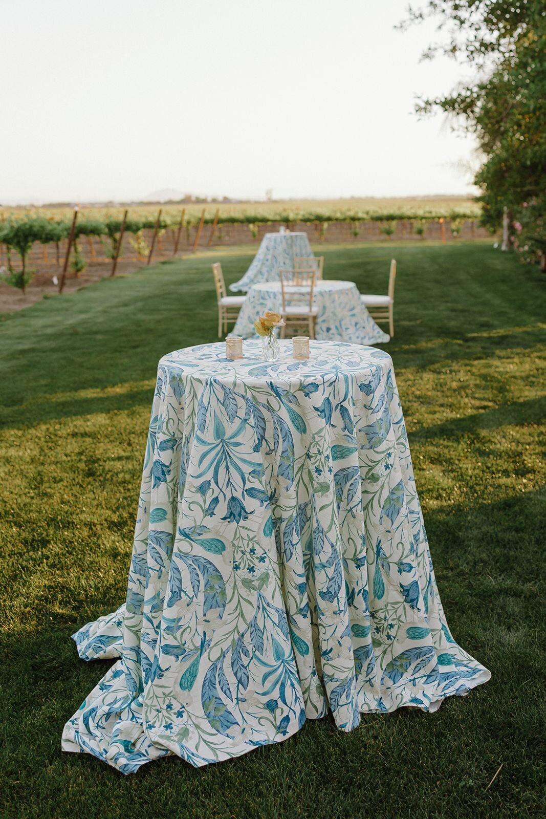 blue-vintage-cocktail-tables