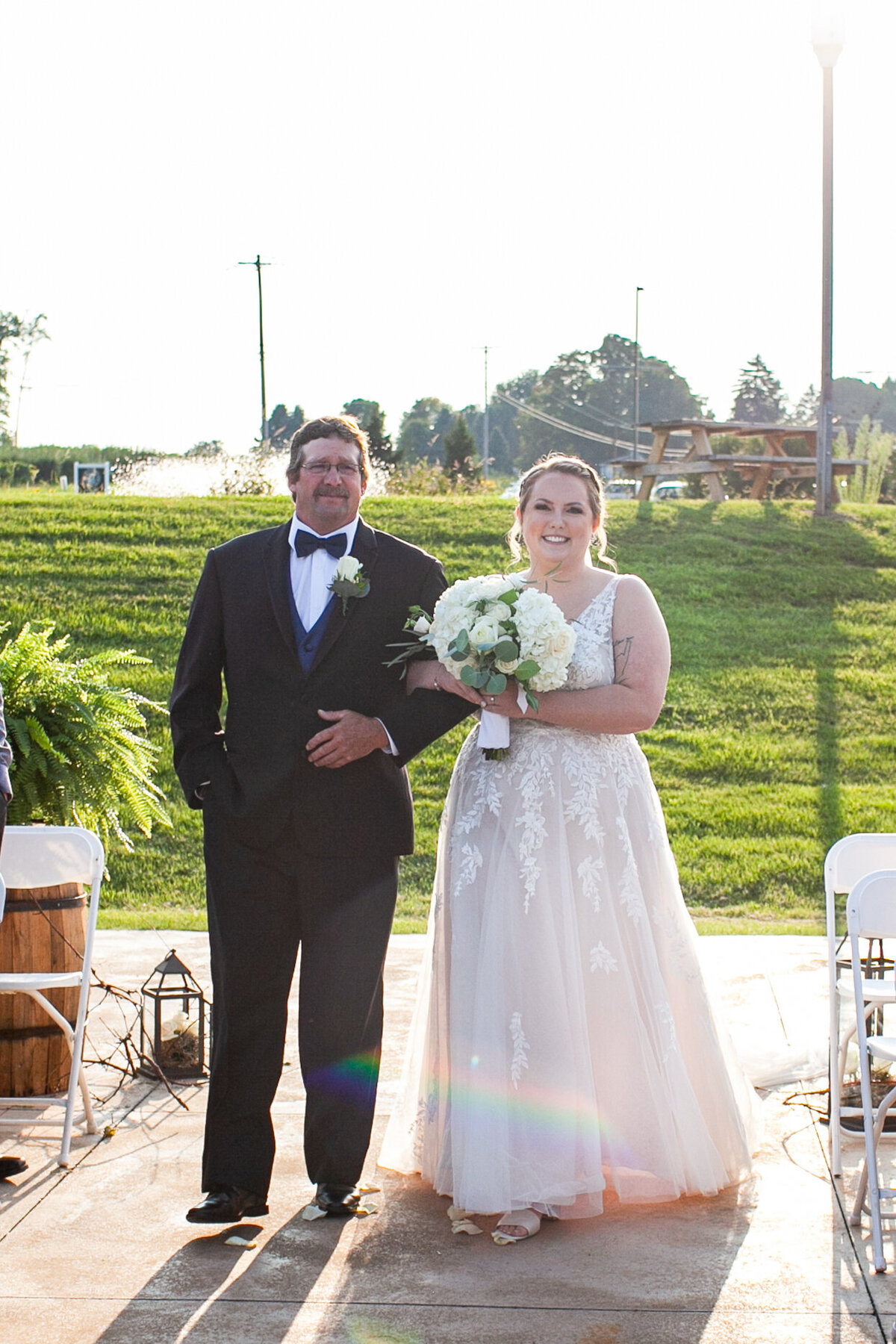 fingerlakes-wedding-photographer-into-memories-tin-barn-brewing-venue-090