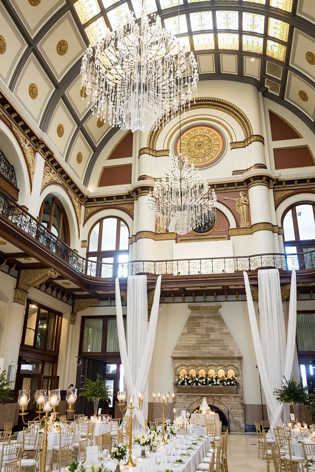 Ed and Aileen Photography Chicago Illinois Digital Film Wedding Engagement Photographers Destination Union Station Nashville43