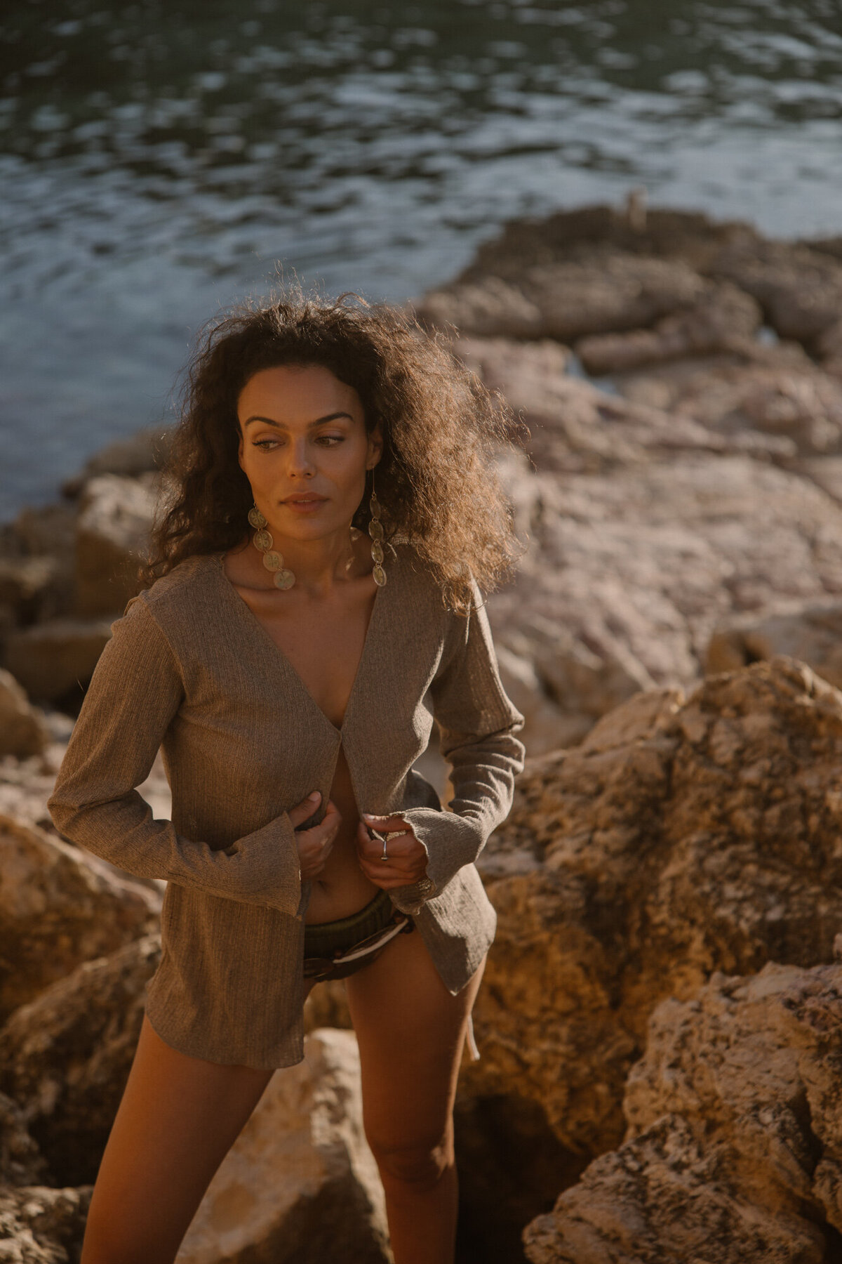 Woman_Rocks_Beach_Photoshoot_Ibiza