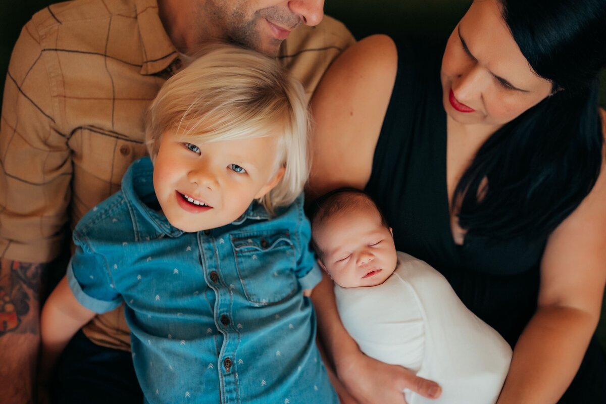 family-with-newborn-lifestyle-photography-long-beach-newborn-photographer-francesca-marchese-photography-2